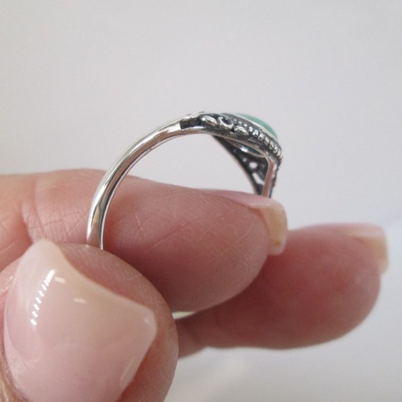 Turquoise Ring>925 Sterling Silver ring,Genuine Turquoise Ring,Dainty Turquoise - Picture 4 of 6